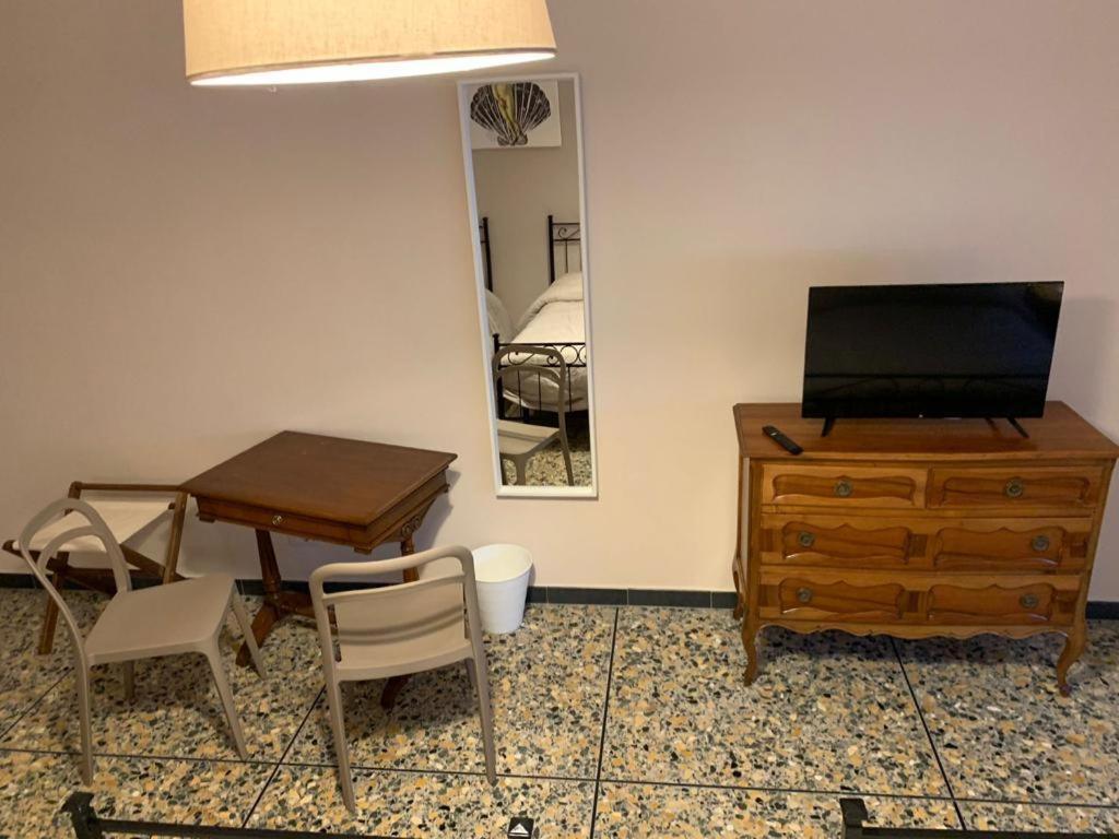 פירנצה Ameli Room מראה חיצוני תמונה